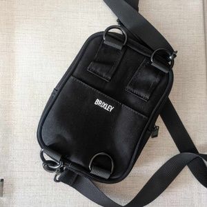 NWOT Brixley Crossbody Sling bag in Jet